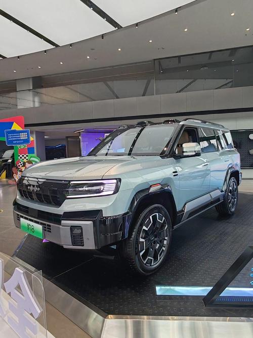 惠州惠城区贝庆特企业管理咨询比亚迪方程豹硬派越野的爆款，英菲尼迪35周年与你共成长